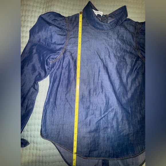 Veronica Beard Isabel top in cornflower. Size 8 EUC - Picture 7 of 12